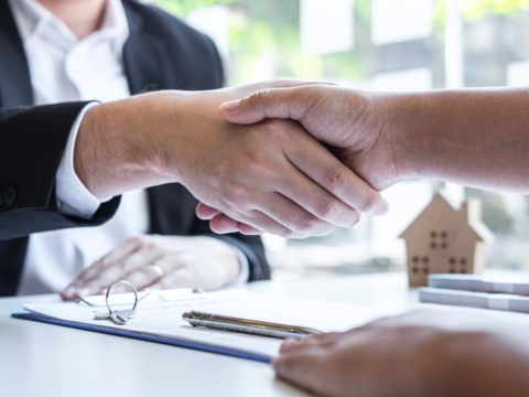 Услуги по сопровождению сделки купли-продажи недвижимости в ОАЭ